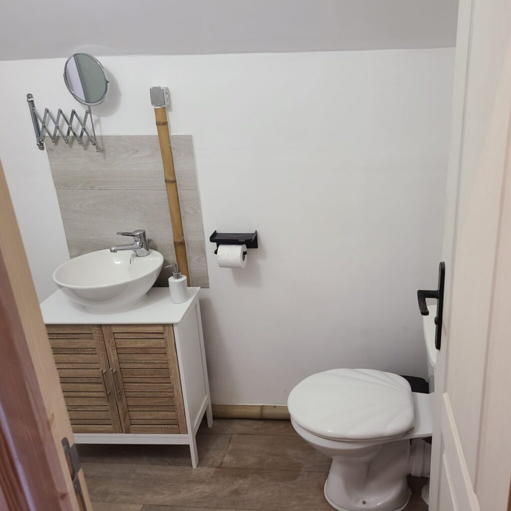 salle de bain au pied des chevaux